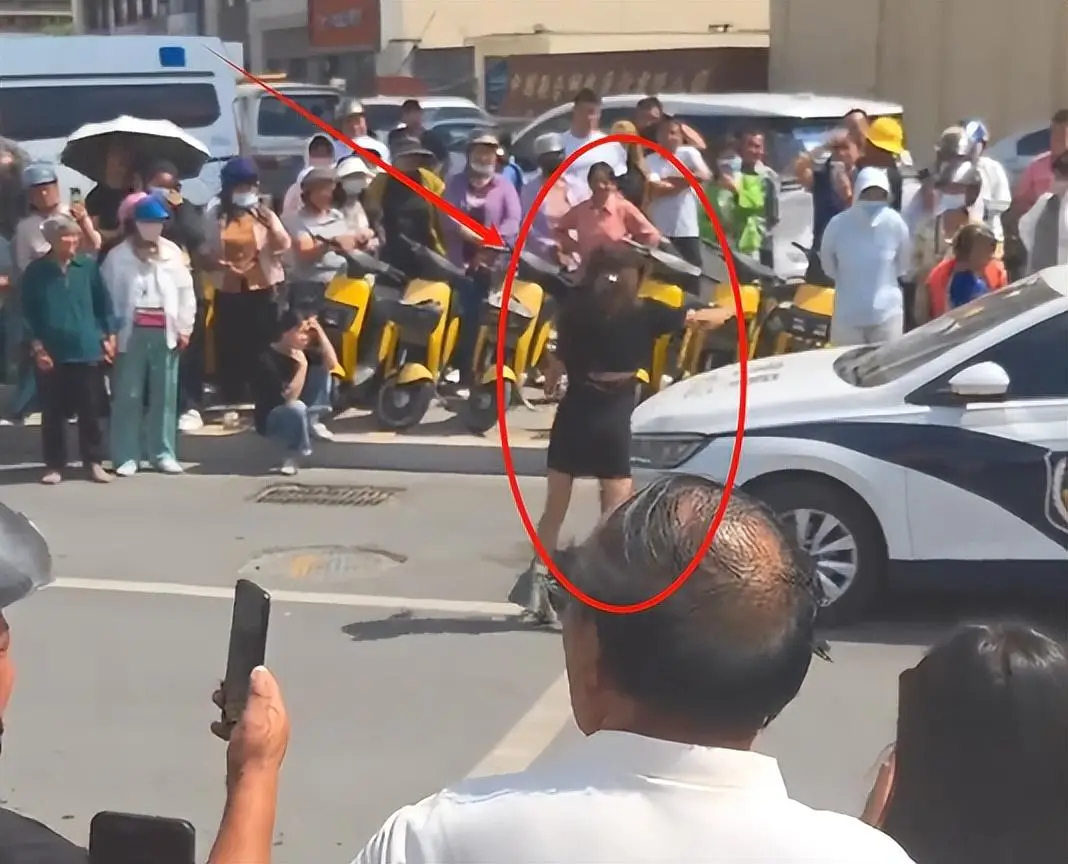 山东女网红袭警后续：以为看到了底线，谁知道还有更震撼的