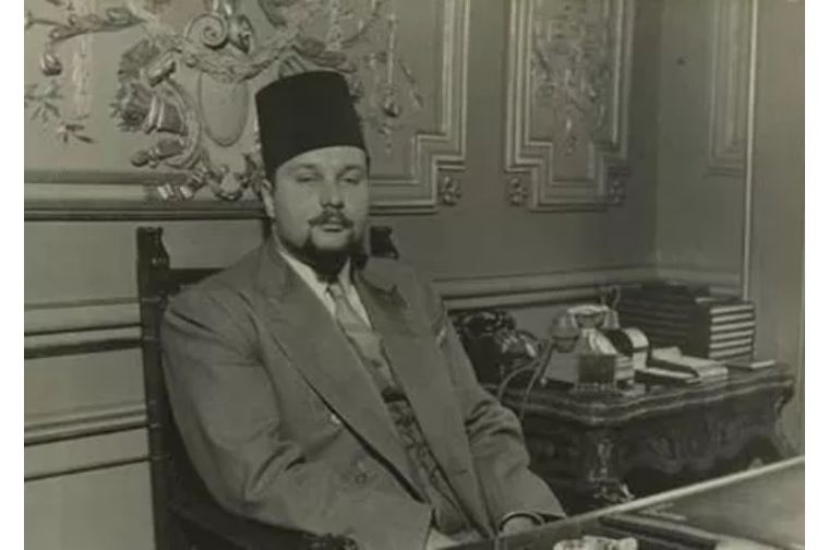 狗仔怎么扒出明星出道前的黑料,_狗仔队起源_Paparazzi为什么叫狗仔队
